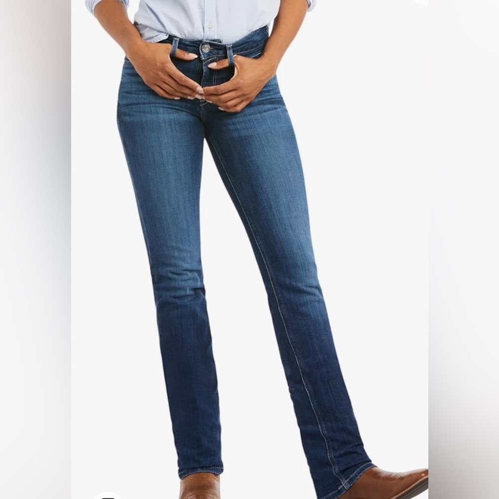 NWT- Ariat Real Lessie’s Perfect Rise Straight Leg Jeans- 10036814- 28 Long
